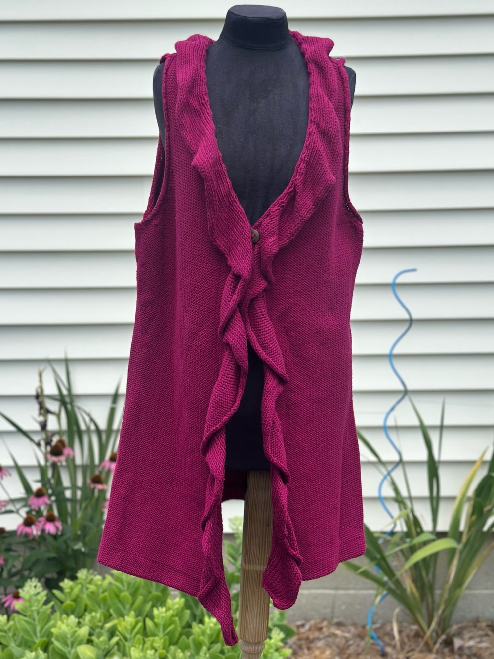 Pure Handknits Women's Fuchsia Ruffle-Trim Sleeveless Cardigan